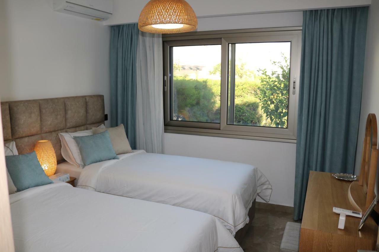 Yulya Villa By Taimoura Paphos Exteriér fotografie