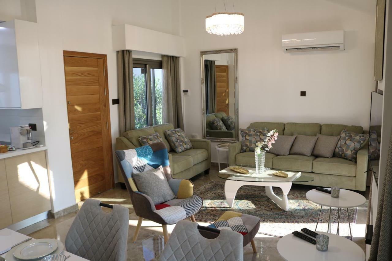 Yulya Villa By Taimoura Paphos Exteriér fotografie