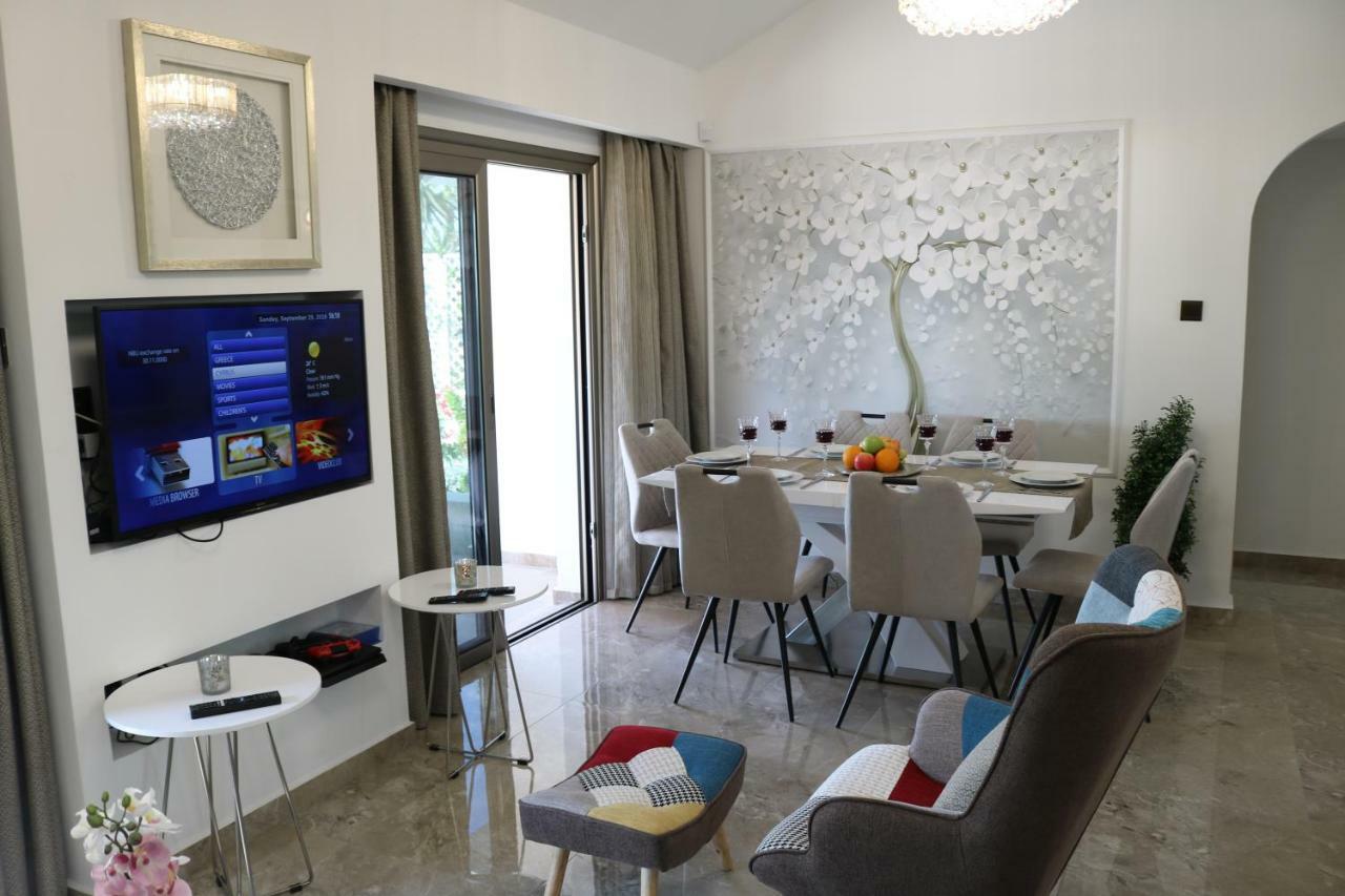 Yulya Villa By Taimoura Paphos Exteriér fotografie